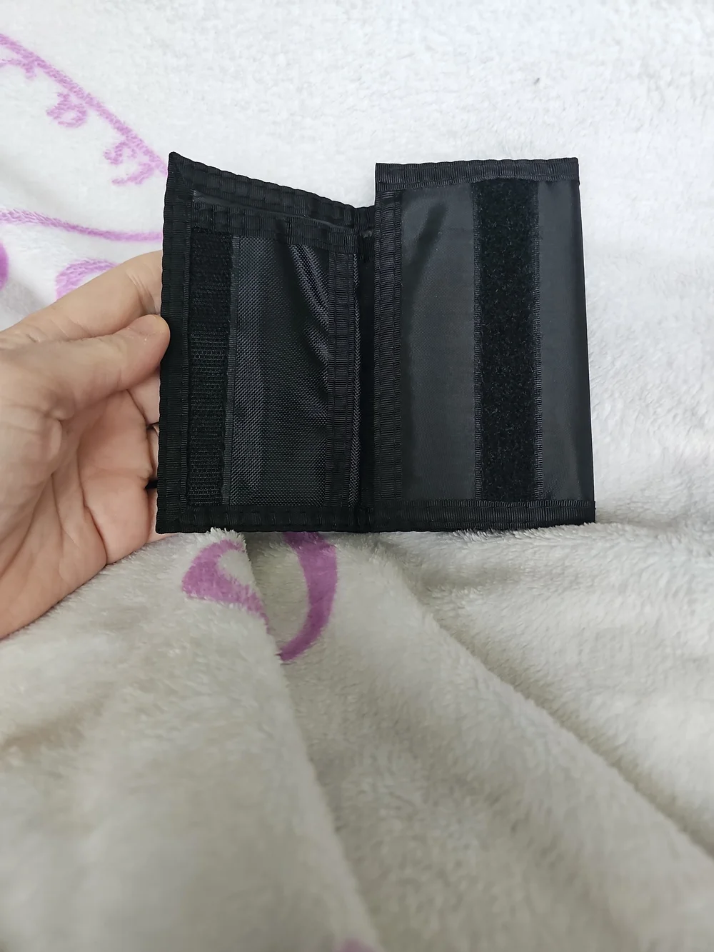 Las Vegas Raiders NFL Trifold Wallet Black Velcro Closure